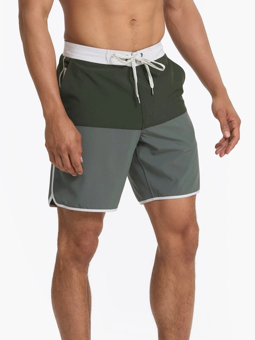 Vuori Cruise Boardshort 7” in Dusty Pine Colorblock SZ 30